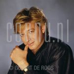 12-11-1987 Benny Neyman at studio in Amsterdam.

[keywords]Posed, Headshot, Eyecontact, Smiling[/keywords]